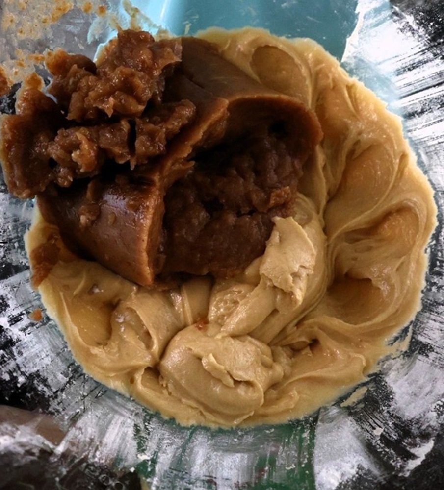 pureed dates and muffin batter